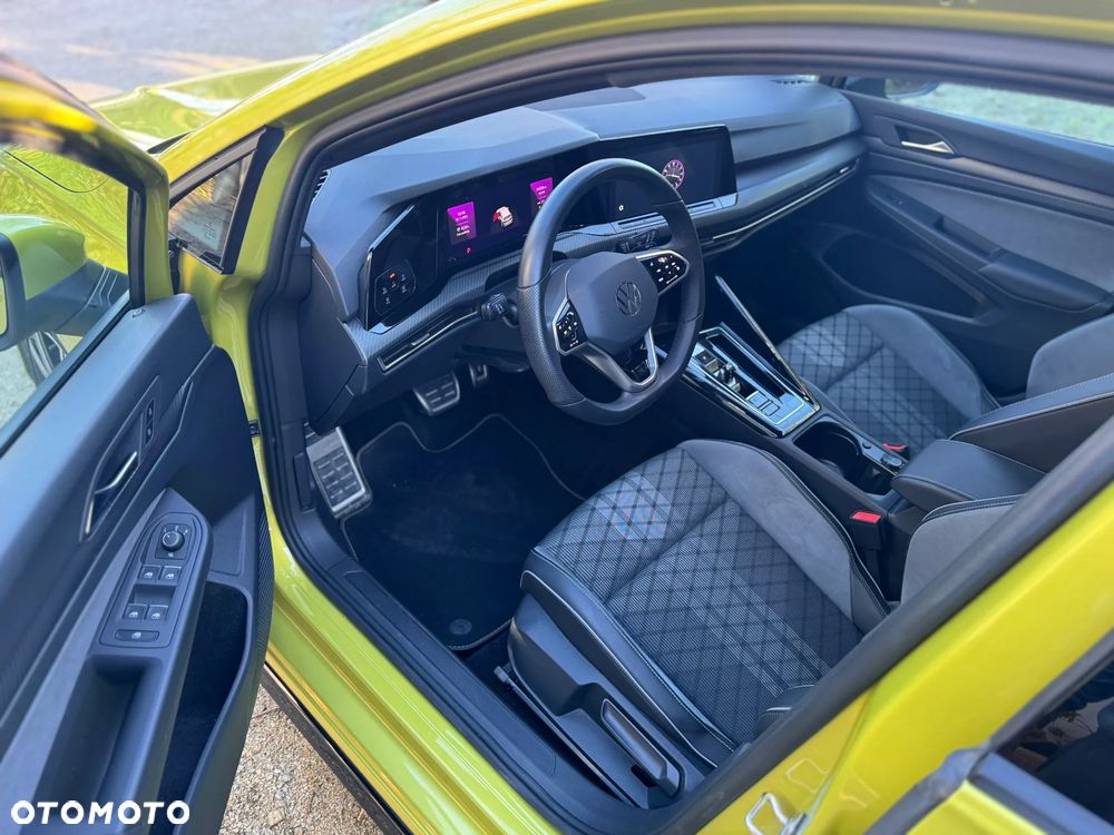 Volkswagen Golf 1.5 eTSI OPF DSG R-Line - 11