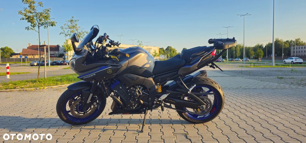 Yamaha FZ8 - 5