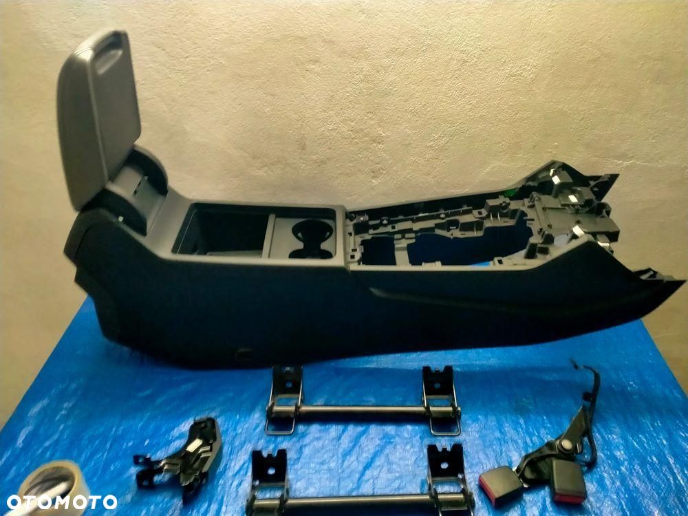 AUDI Q5 80A FY S-LINE FOTEL FOTELE KANAPA BOCZKI TAPICERKA ISOFIX - 2