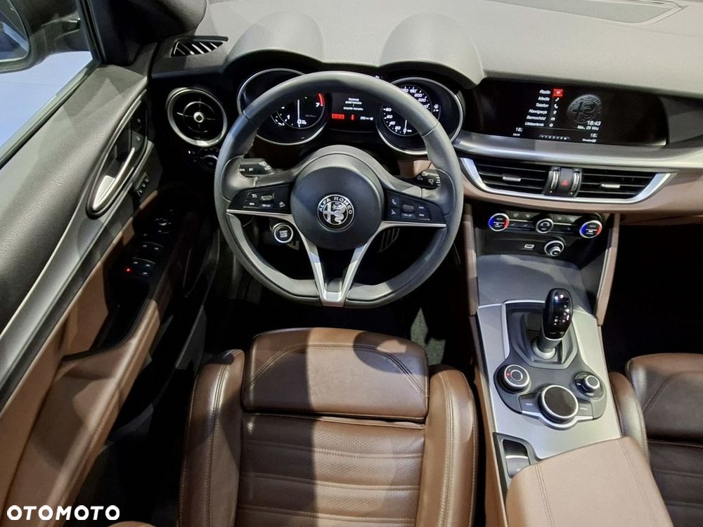 Alfa Romeo Stelvio 2.0 Turbo Veloce Q4 - 20