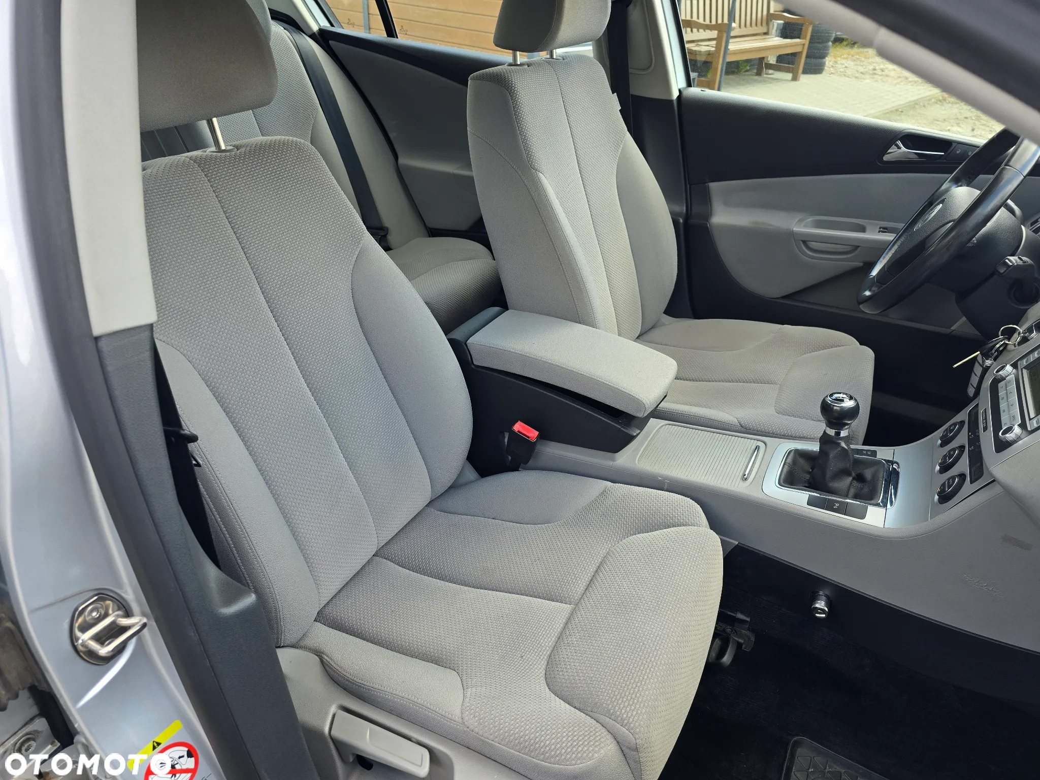 Volkswagen Passat - 15