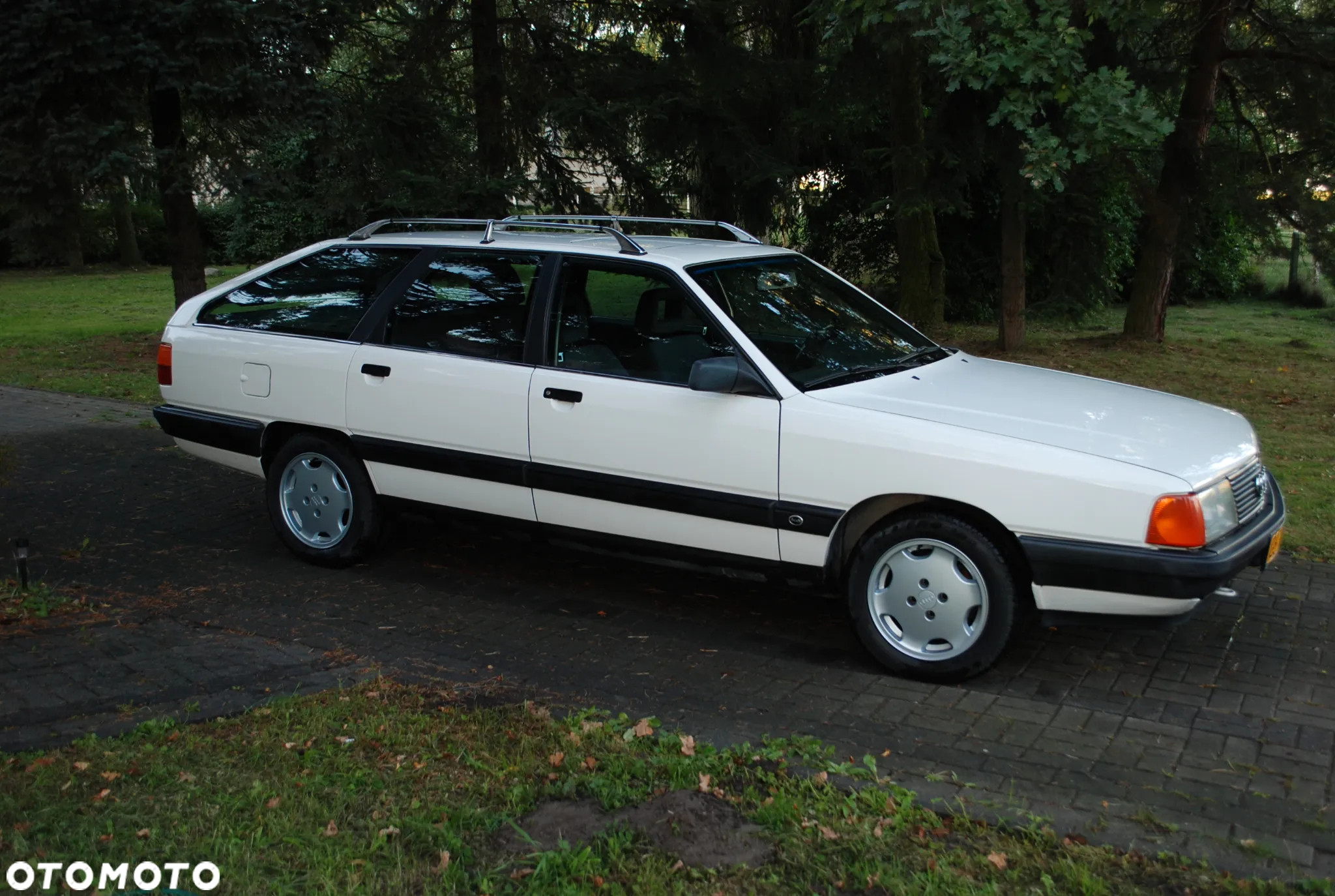 Audi 100 Avant 2.0 E - 10