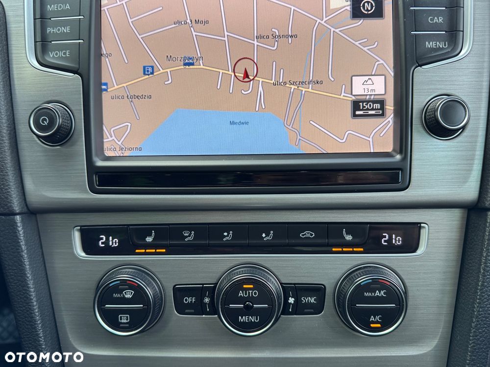 Volkswagen Golf Variant - 36