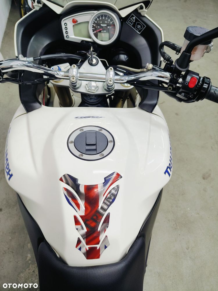 Triumph Tiger - 14