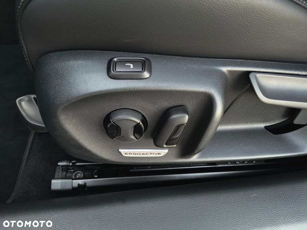 Volkswagen Passat - 18