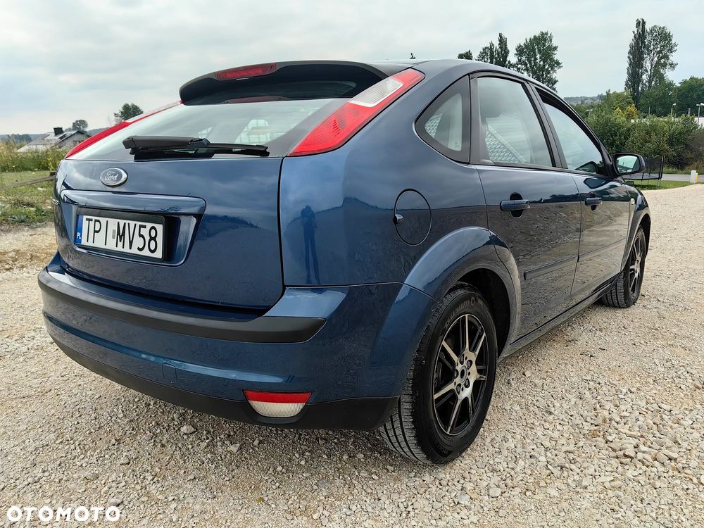 Ford Focus 1.6 Ambiente - 8