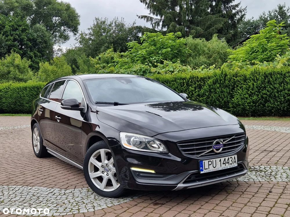 Volvo V60 D2 Momentum - 17