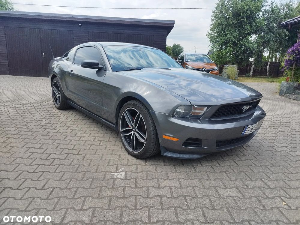 Ford Mustang - 1