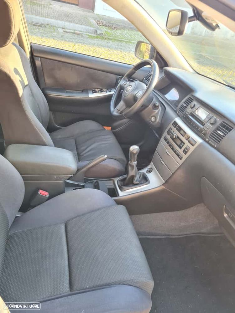 Toyota Corolla 1.4 D-4D Sol - 8