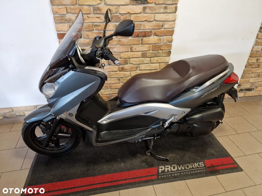 Yamaha X-max - 20