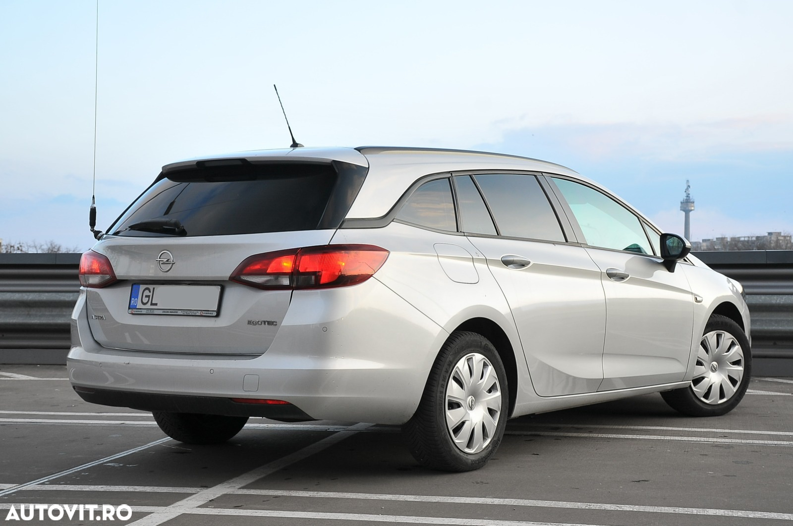 Opel Astra 1.0 Turbo Start/Stop Sports Tourer Edition - 4