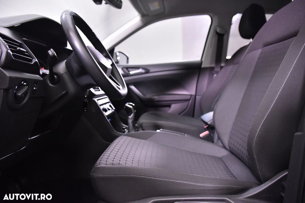 Volkswagen T-Cross - 22