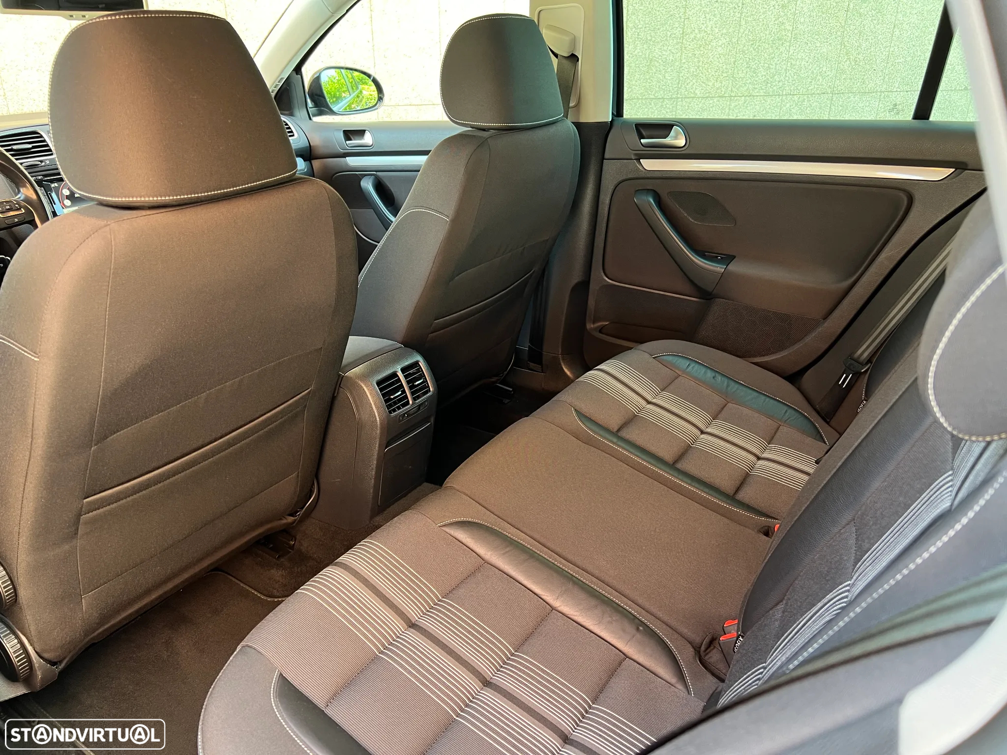 VW Golf Variant 2.0 TDi Highline - 30