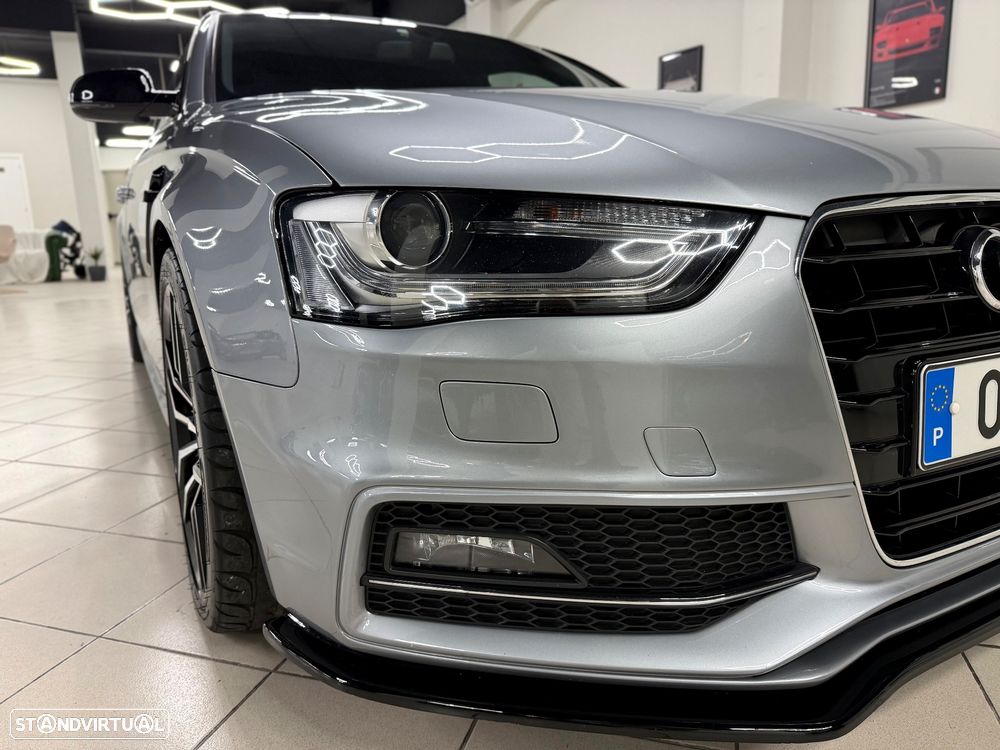 Audi A4 Avant 2.0 TDI S-line - 2