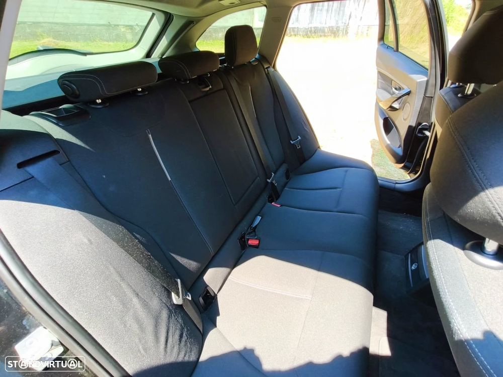 BMW 320 d Auto Pack M - 51