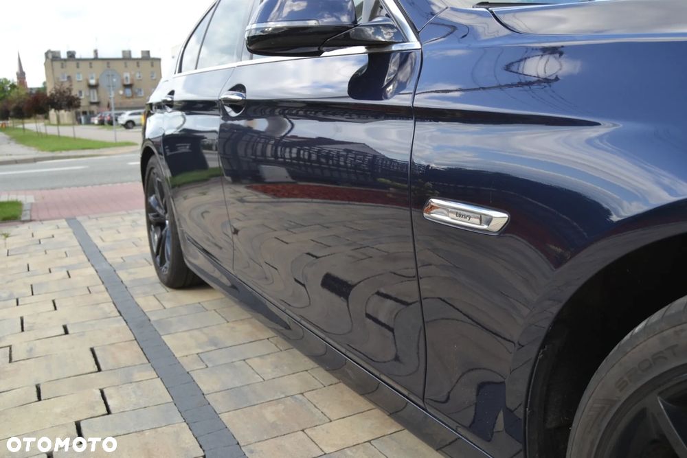 BMW Seria 5 530d xDrive - 8