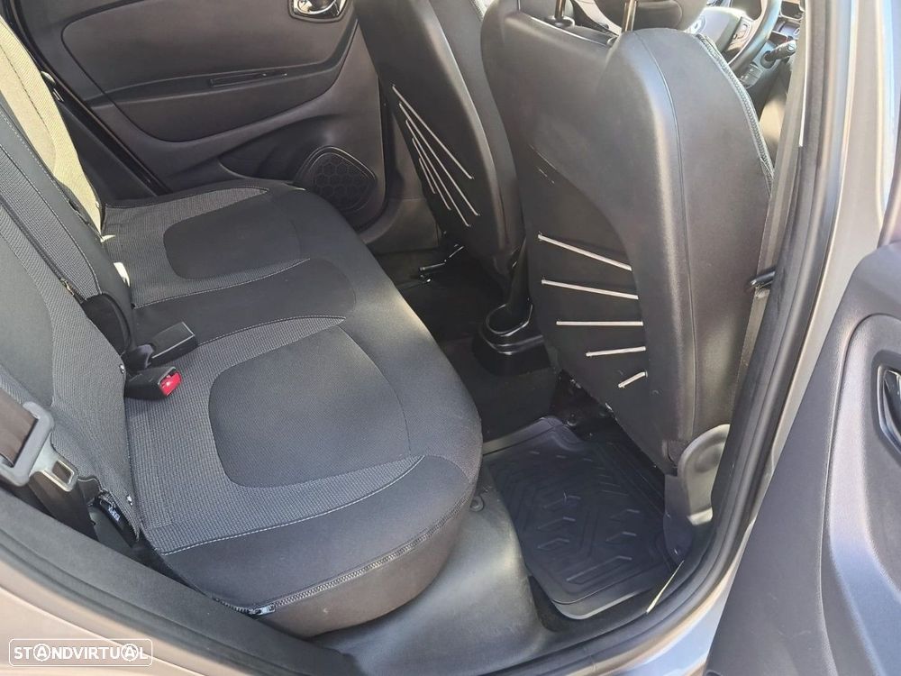 Renault Captur 1.5 dCi Exclusive C/Pneu - 24