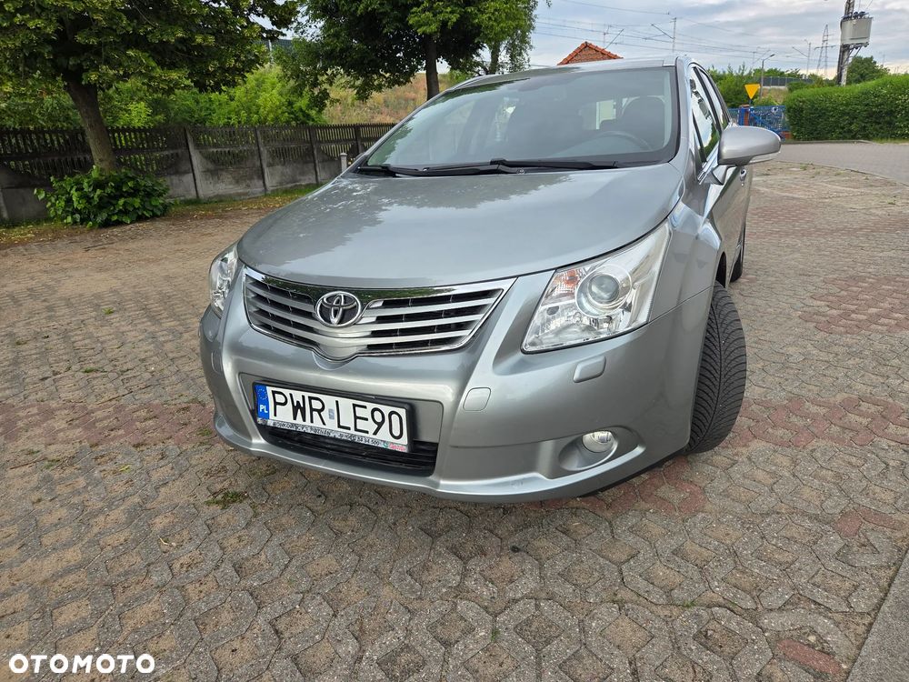 Toyota Avensis 2.0 D-4D Sol - 4