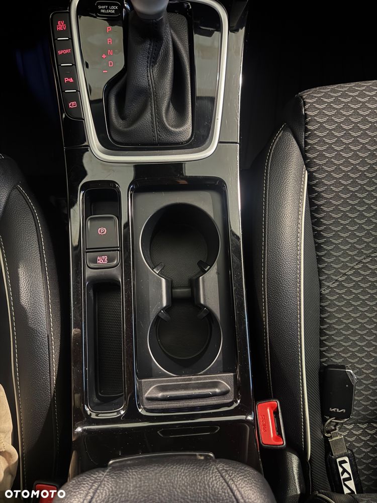 Kia XCeed 1.6 GDI PHEV L Business Line DCT - 14