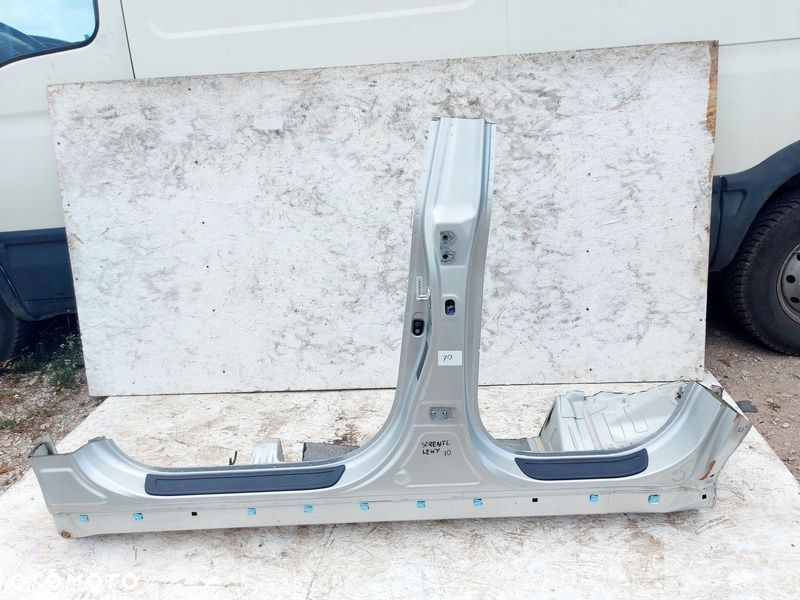 kia sorento ii 2 lift próg lewy słupek środkowy b 3d - 1