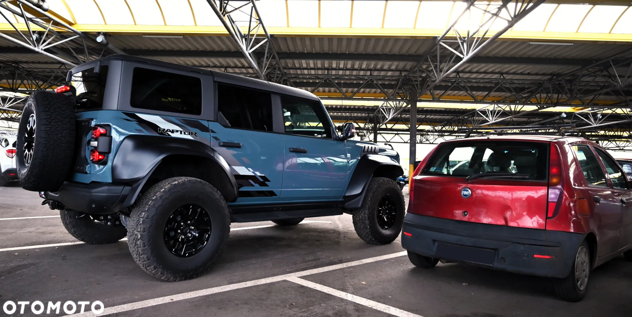 Ford Bronco - 19