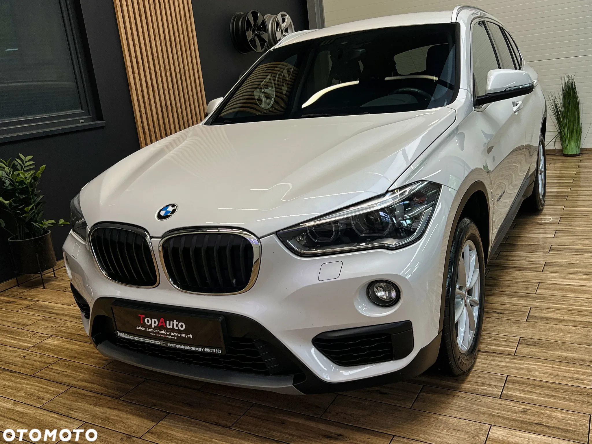 BMW X1 sDrive18d - 13