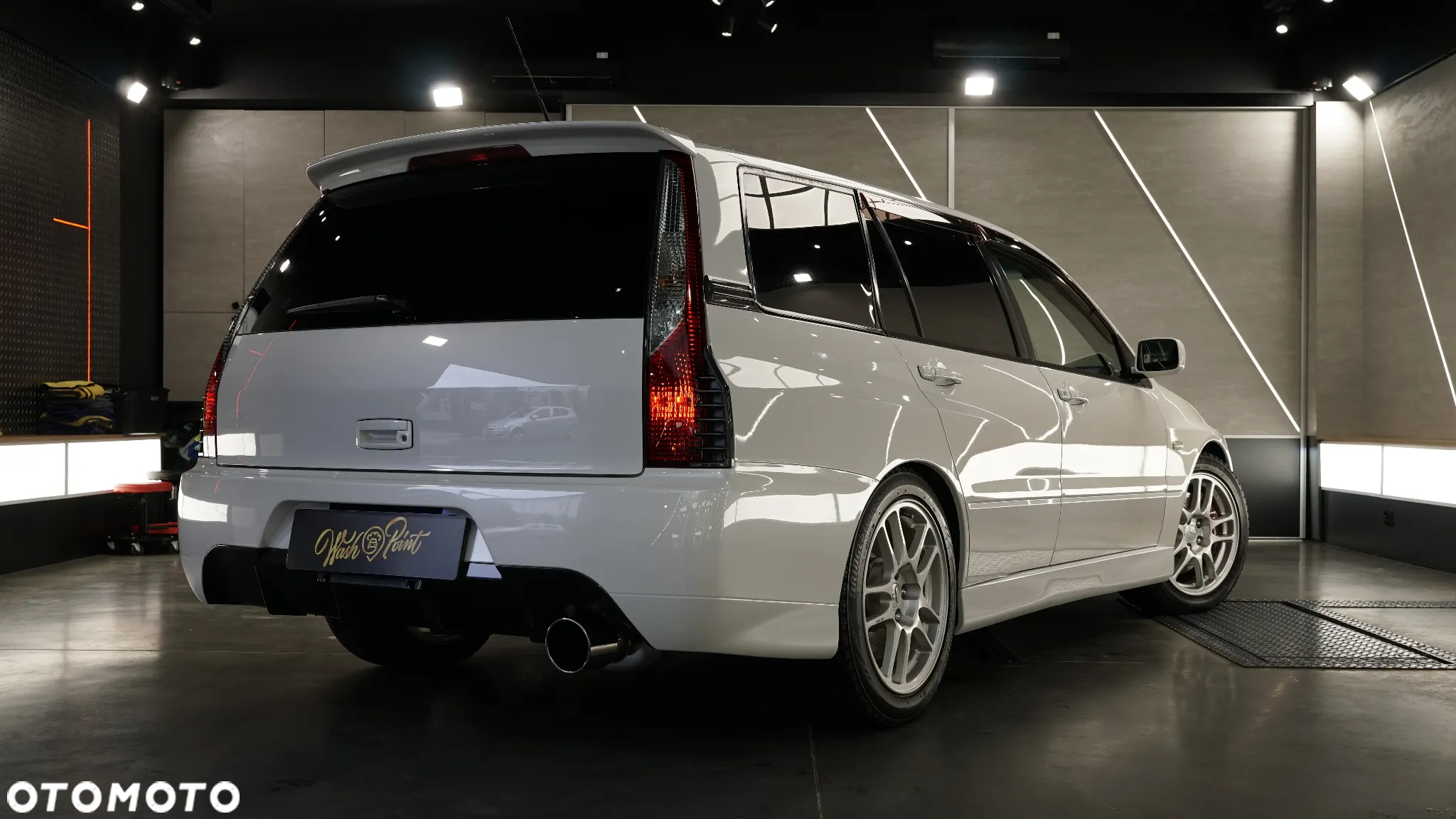 Mitsubishi Lancer Evolution IX - 3