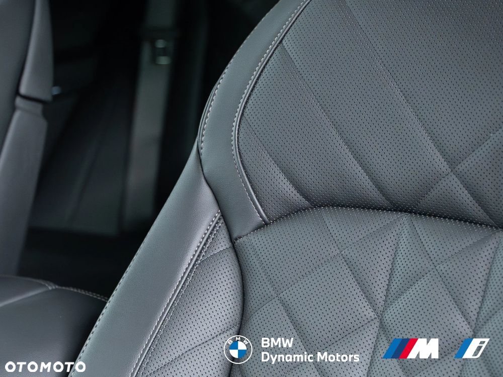 BMW X5 xDrive40i - 27