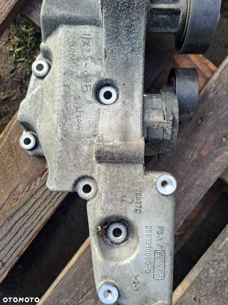 Mocowanie, łapa, podstawa alternatora Ford Mondeo Mk4 2.2 TDCi 200KM - 2