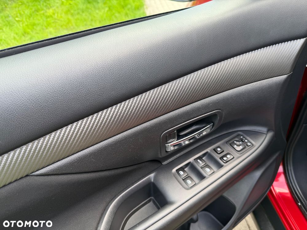 Mitsubishi Outlander 2.0 2WD CVT Diamant Edition - 21