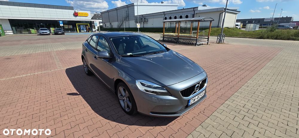 Volvo V40 T3 Drive-E Momentum - 8