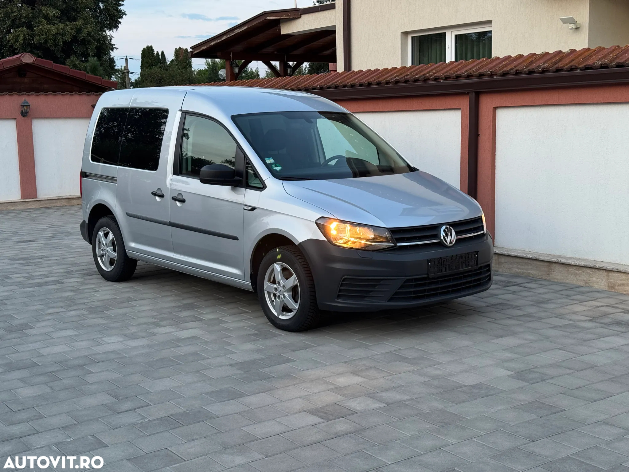 Volkswagen Caddy 2.0 TDI (5-Si.) - 24