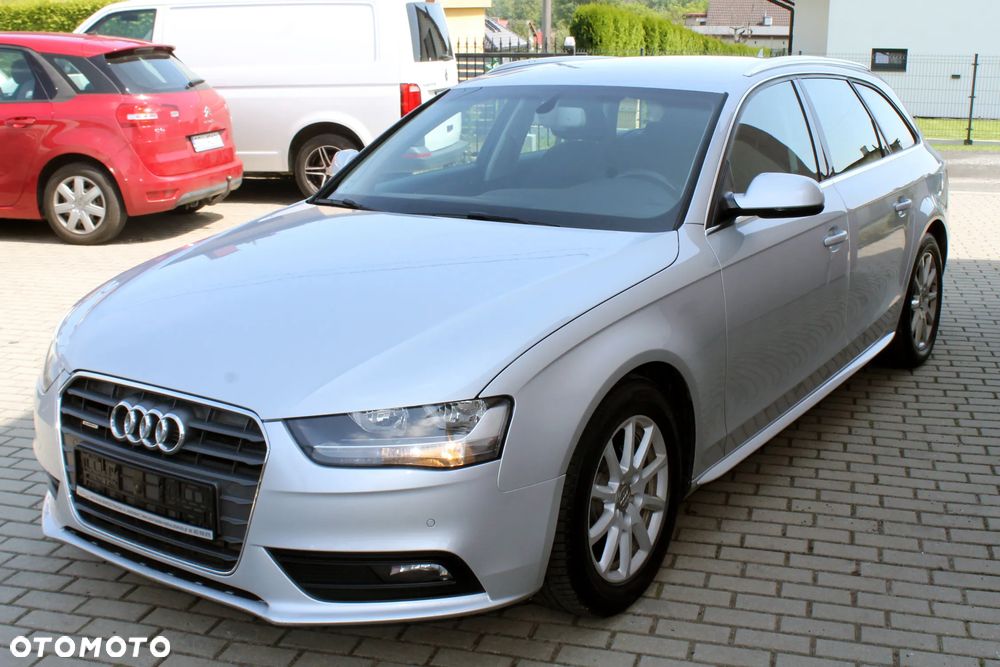 Audi A4 Avant 2.0 TDI DPF quattro Attraction - 4
