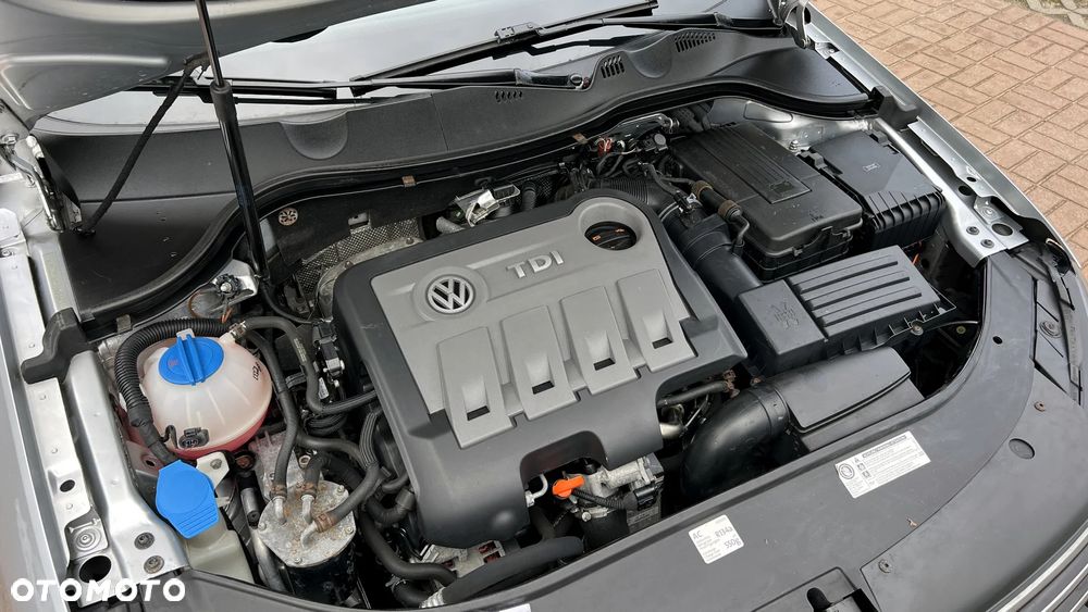 Volkswagen Passat Variant 2.0 TDI BlueMotion Technology Comfortline - 35