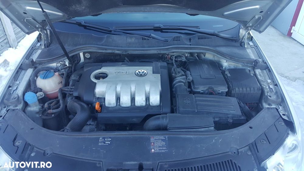 CUTIE VITEZE MANUALA 2.0 BMP VW PASSAT B6 - 1