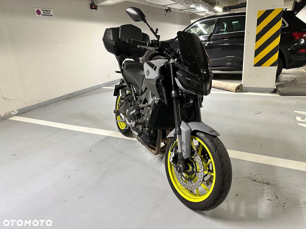 Yamaha MT - 9