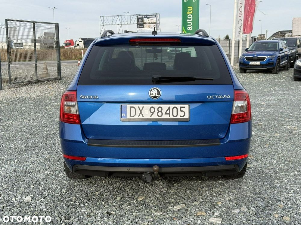 Skoda Octavia 1.6 TDI Ambition DSG - 8