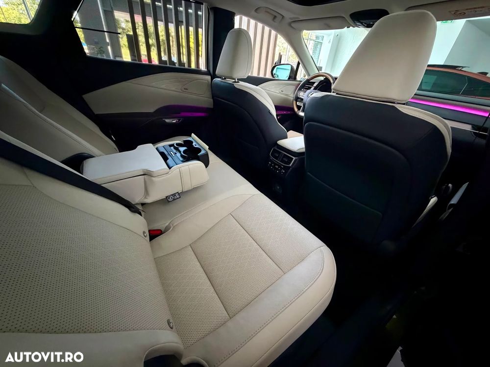 Lexus Seria RX 450h+ E-Four PHEV Luxury - 35