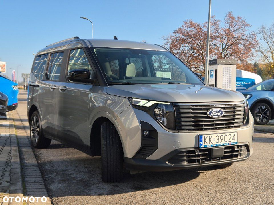 Ford Tourneo Courier - 8