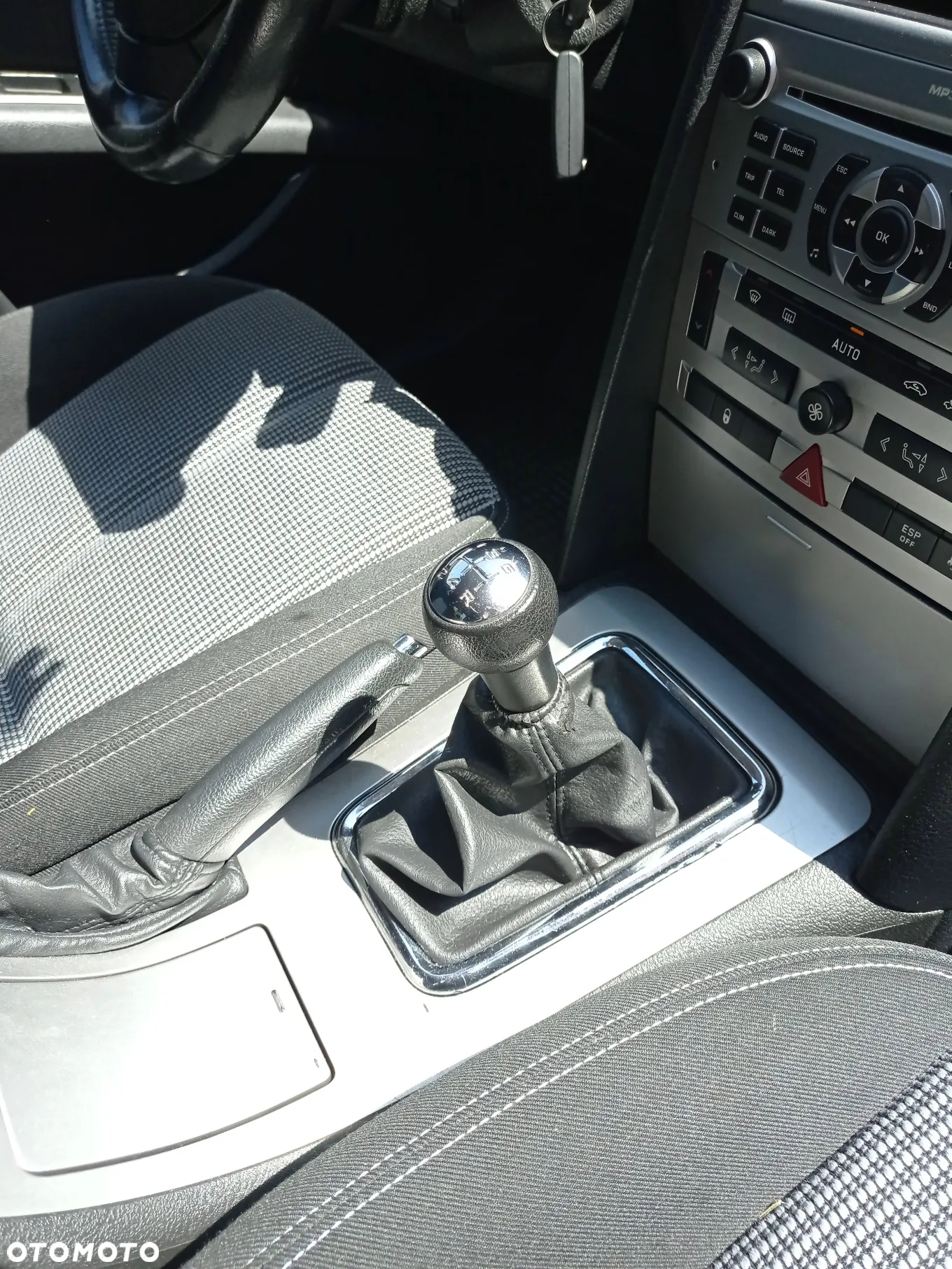 Peugeot 407 1.6 HDI Presence - 8