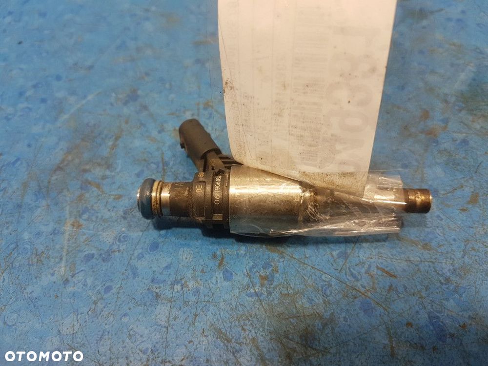 AUDI A5 8T 2.0 TFSI WTRYSKIWACZ 06H906036G - 3