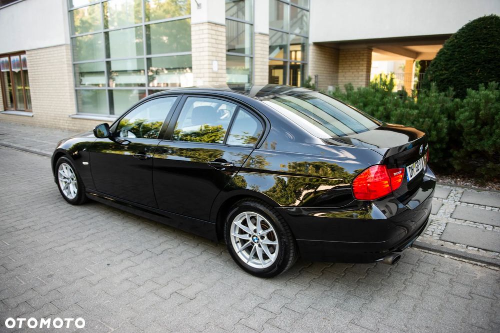 BMW Seria 3 320d - 4