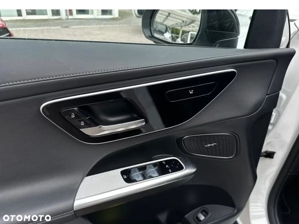 Mercedes-Benz GLC 200 d 4Matic 9G-TRONIC Edition Avantgarde - 6