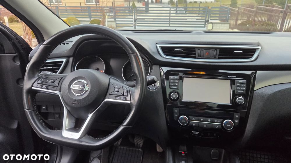 Nissan Qashqai 1.5 dCi N-Connecta - 23