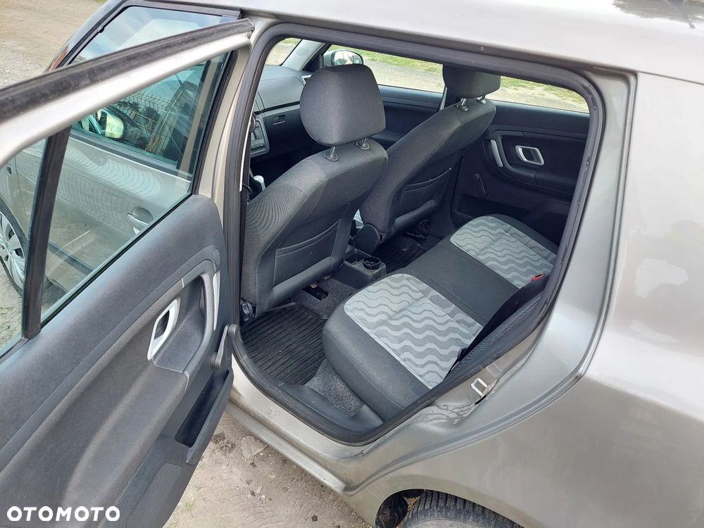 Skoda Fabia 1.2 12V Comfort - 4