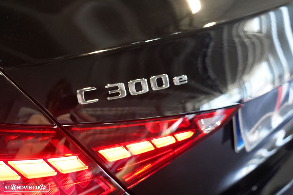 Mercedes-Benz C 300 e AMG Line - 38