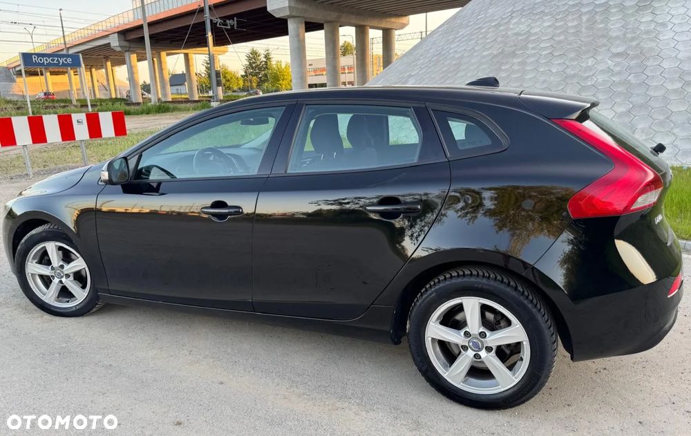 Volvo V40 D2 Momentum - 32