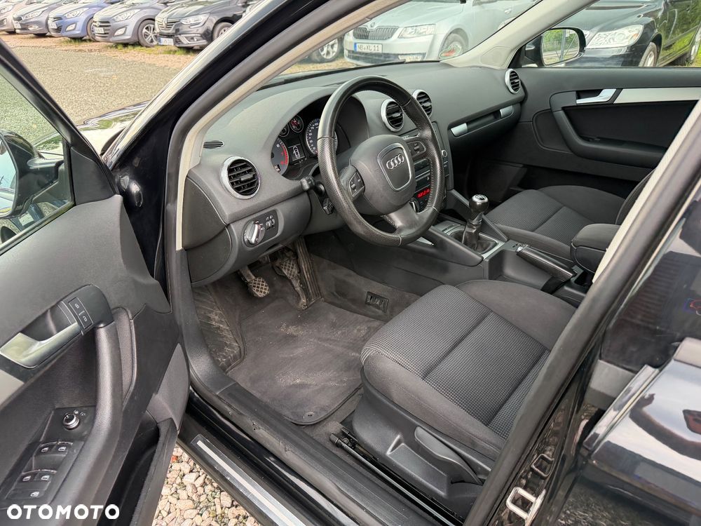 Audi A3 Sportback 1.6 Ambition - 23