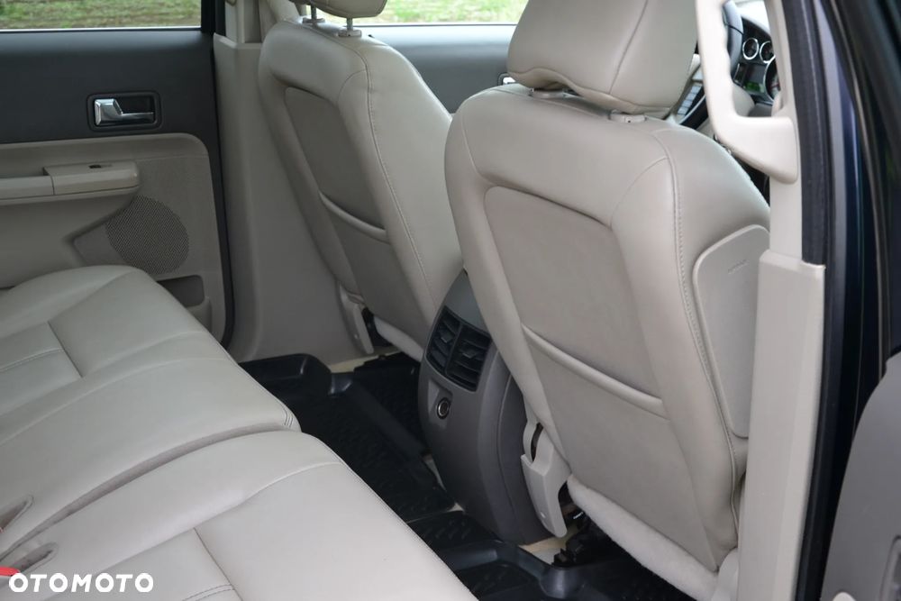Ford Edge 3.5 SE AWD - 31