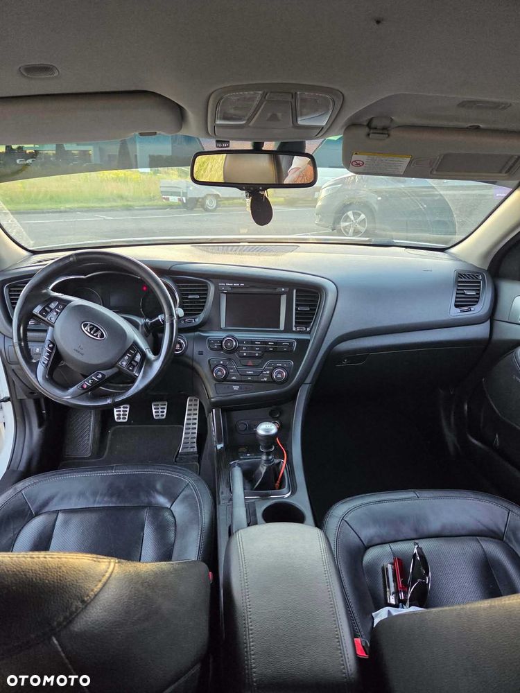 Kia Optima - 8